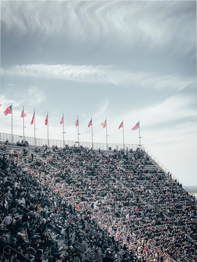 من النادي الذي حقق دوري ابطال اوروبا سنه 2000